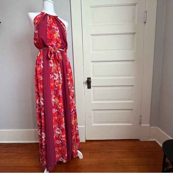 Modcloth Floral Maxi Dress in Red and Pink - Picture 2 of 8
